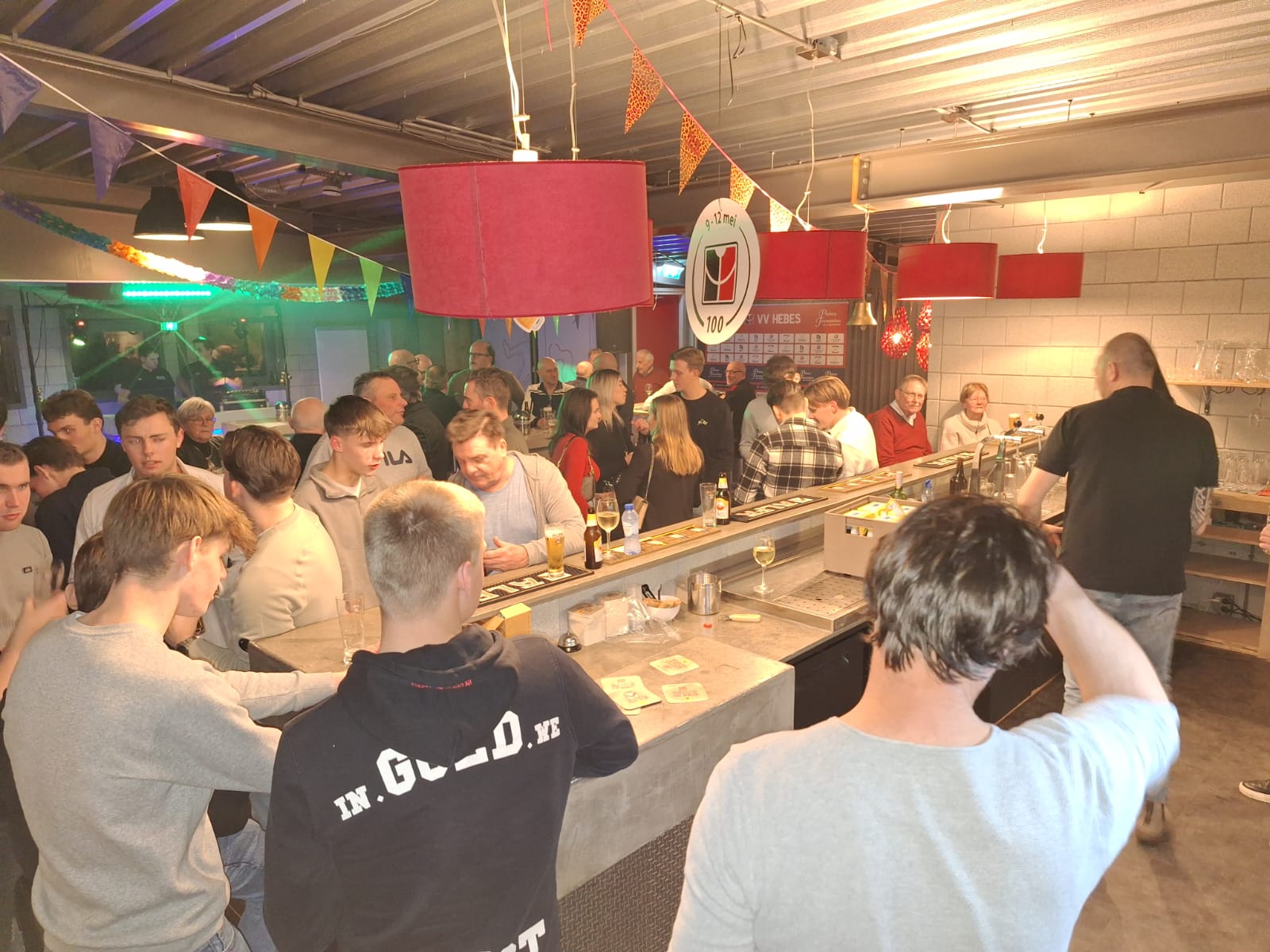 Jubileumboek 100 jaar VVHEBES afhalen of kopen